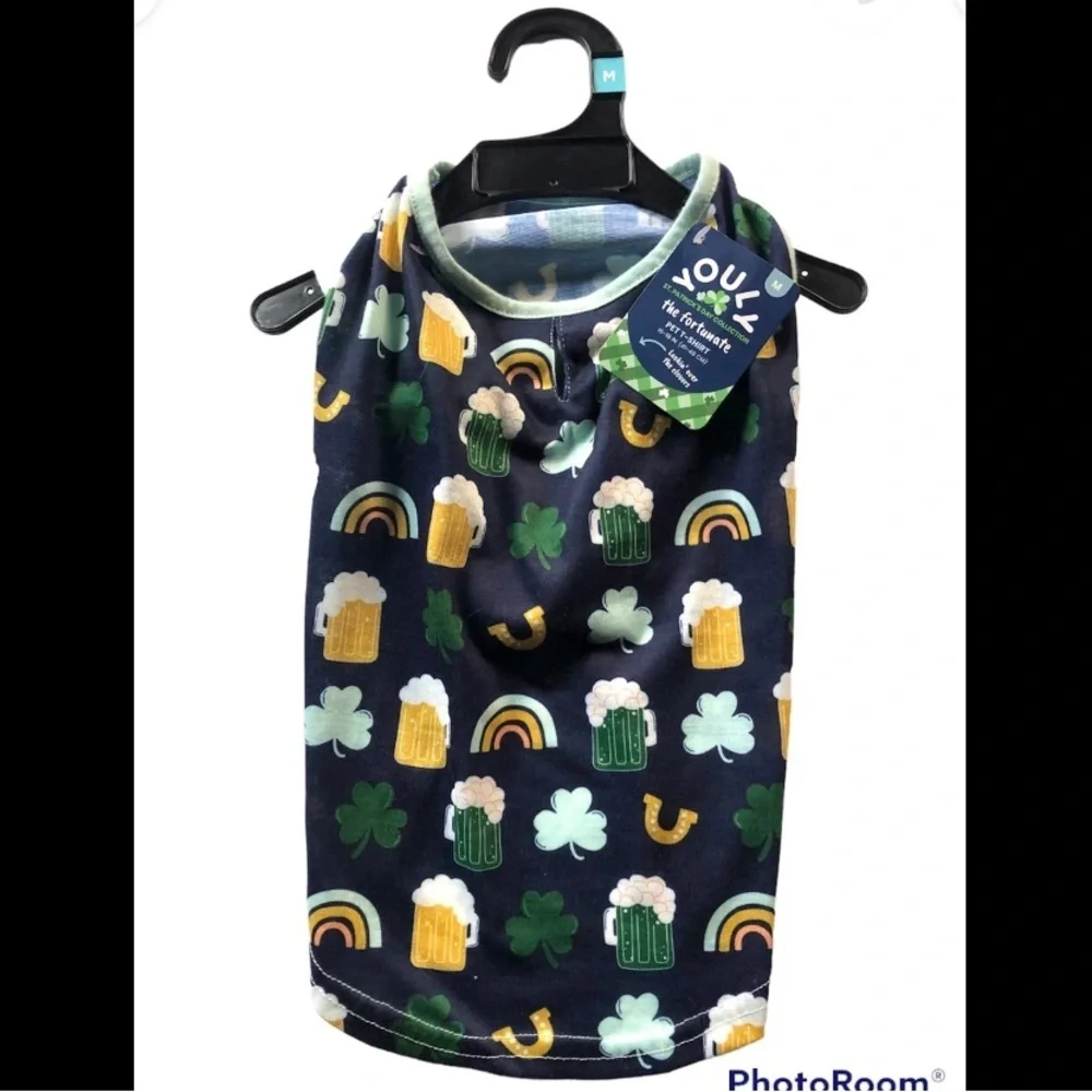 NWT The “fortunate” St Patrick’s Day Dog Tee M